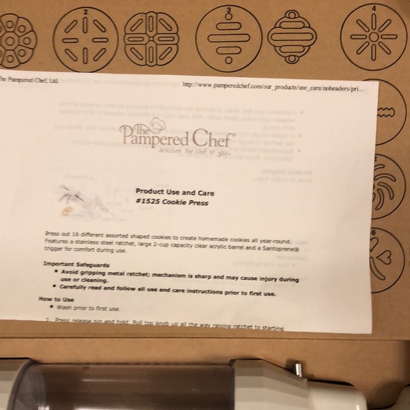 The Pampered Chef cookie press - Picture 4 of 4